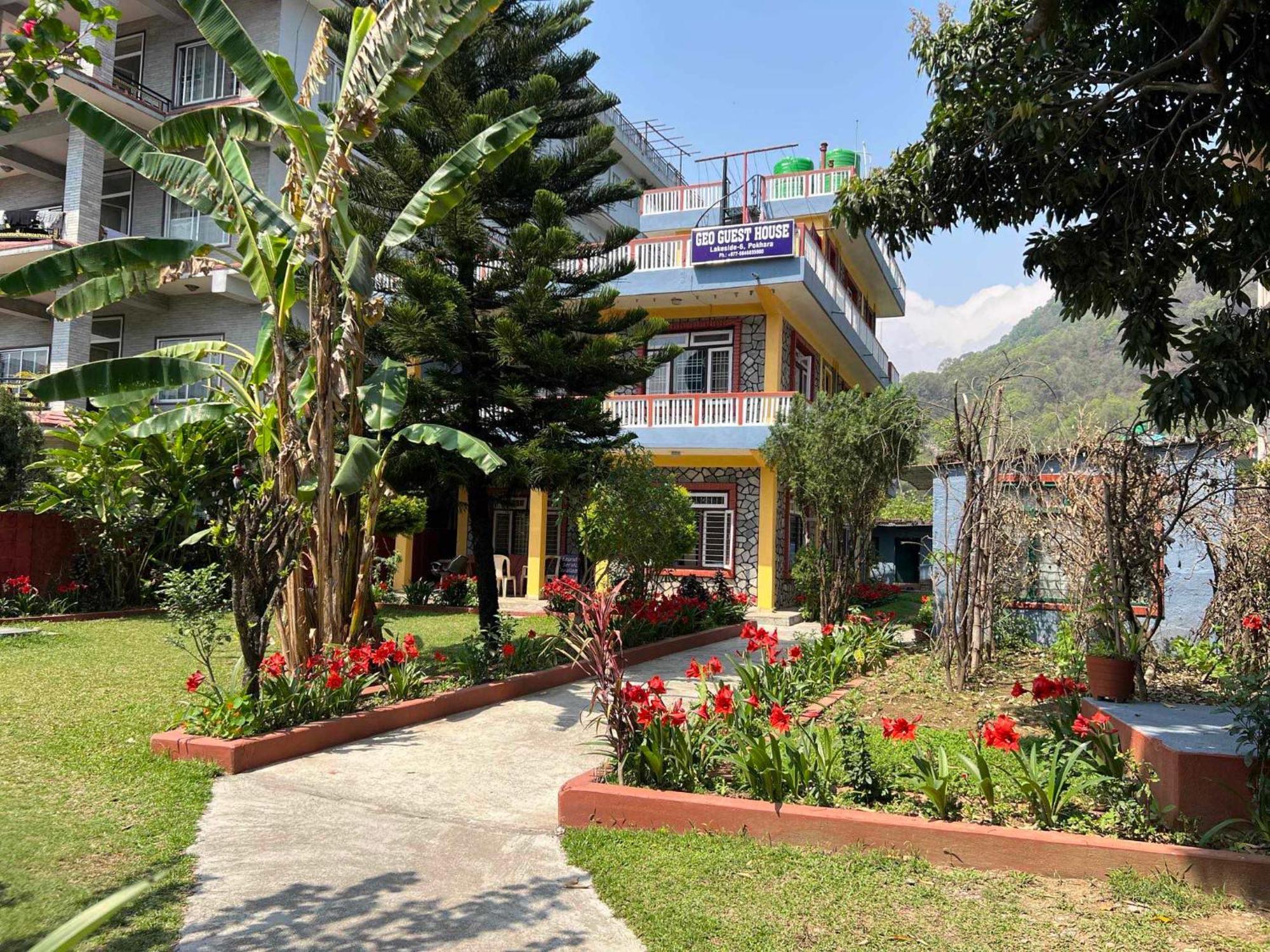 Geo Guest House Pokhara Bagian luar foto
