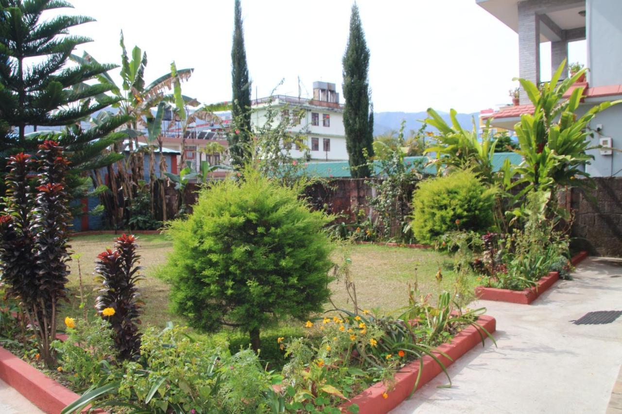 Geo Guest House Pokhara Bagian luar foto