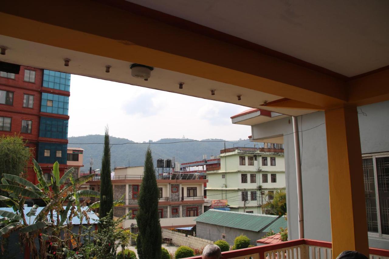Geo Guest House Pokhara Bagian luar foto