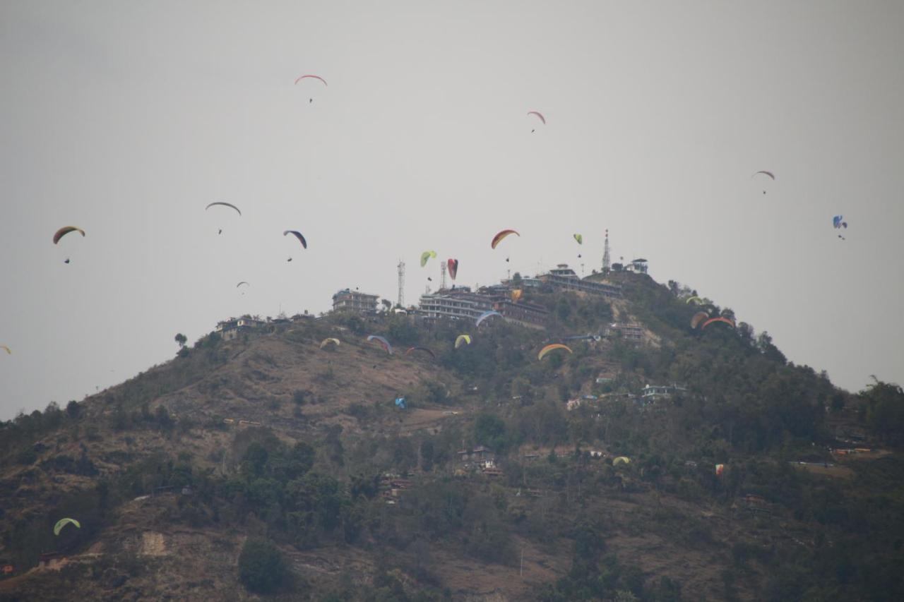 Geo Guest House Pokhara Bagian luar foto