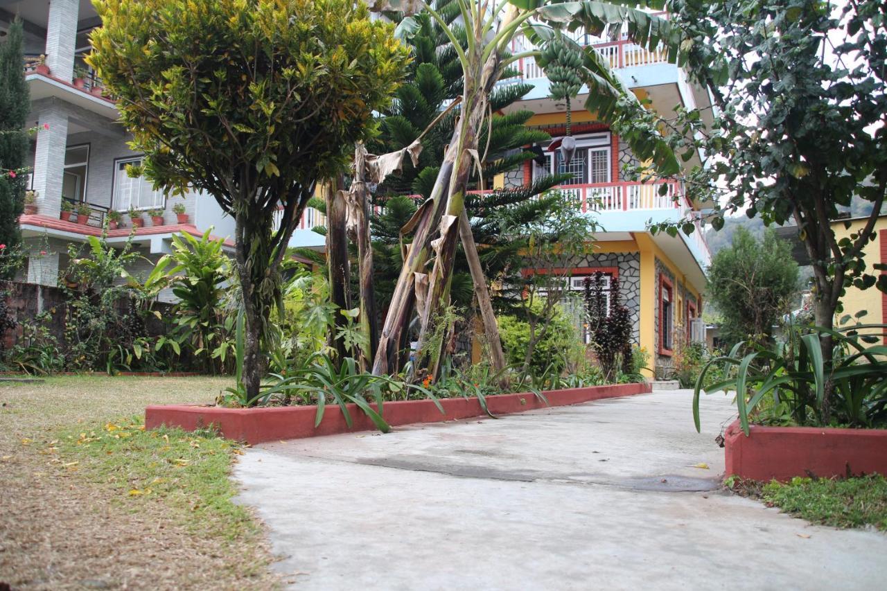 Geo Guest House Pokhara Bagian luar foto
