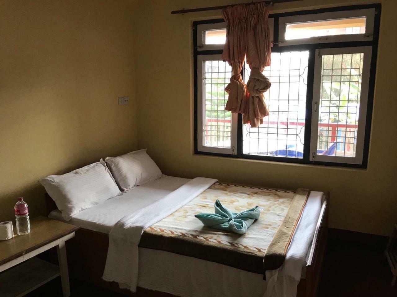 Geo Guest House Pokhara Bagian luar foto