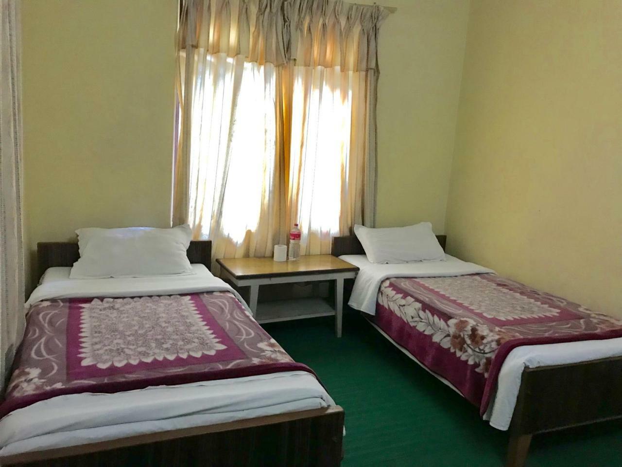 Geo Guest House Pokhara Bagian luar foto